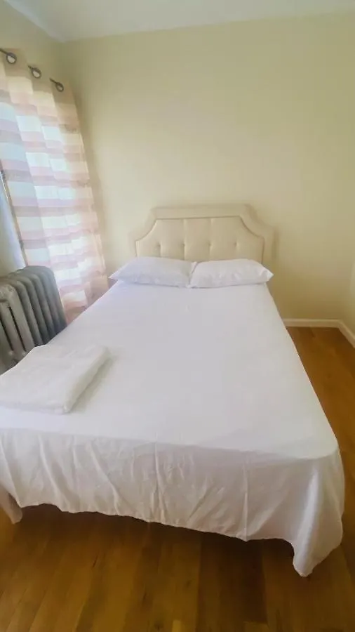 Minutes From Jfk, Beautiful Home With Peaceful, Cosy, Private Room New York