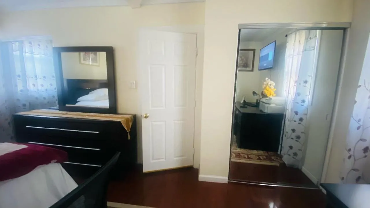 Minutes From Jfk, Beautiful Home With Peaceful, Cosy, Private Room New York 0*,