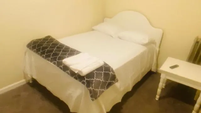 Minutes From Jfk, Beautiful Home With Peaceful, Cosy, Private Room New York Homestay